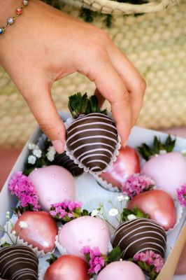 Picture of Blush Berries